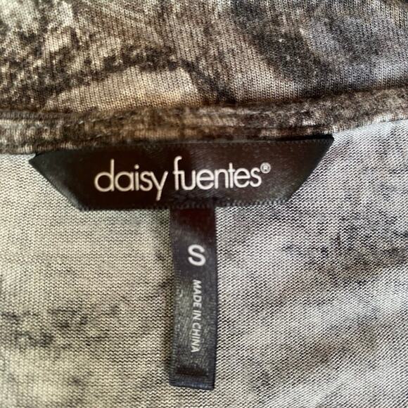 Daisy Fuentes Small Capsule Wardrobe sleeveless shirt Gray Black Office Work - Picture 3 of 4
